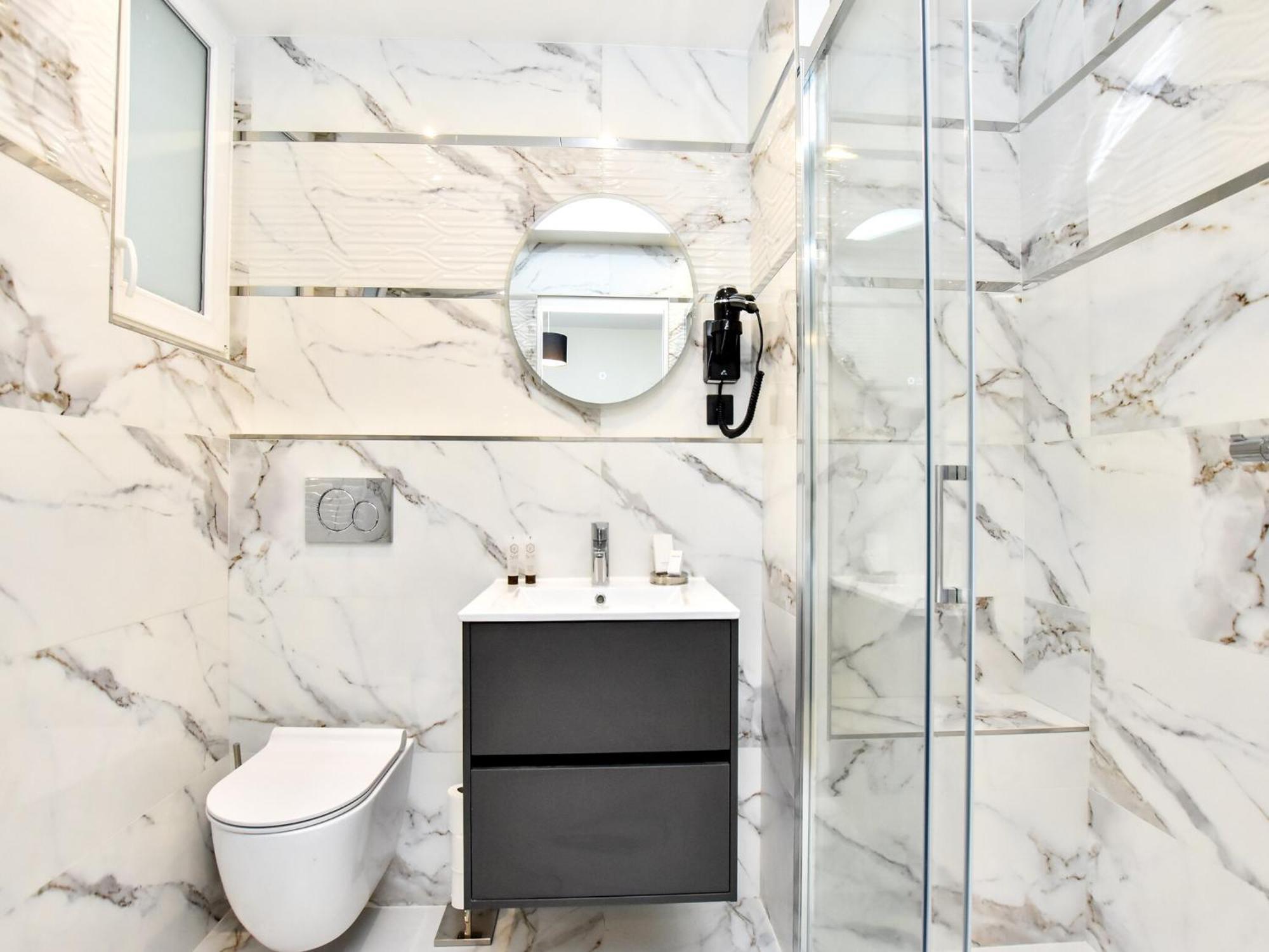 Authentic - 2br 6p - Palais Garnier Parijs